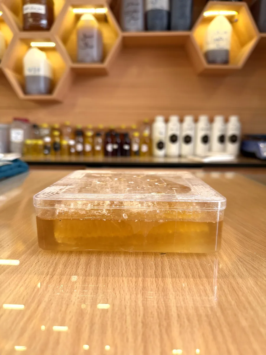 Français: Cire d’abeille aux fleurs d’agrumes 700 g